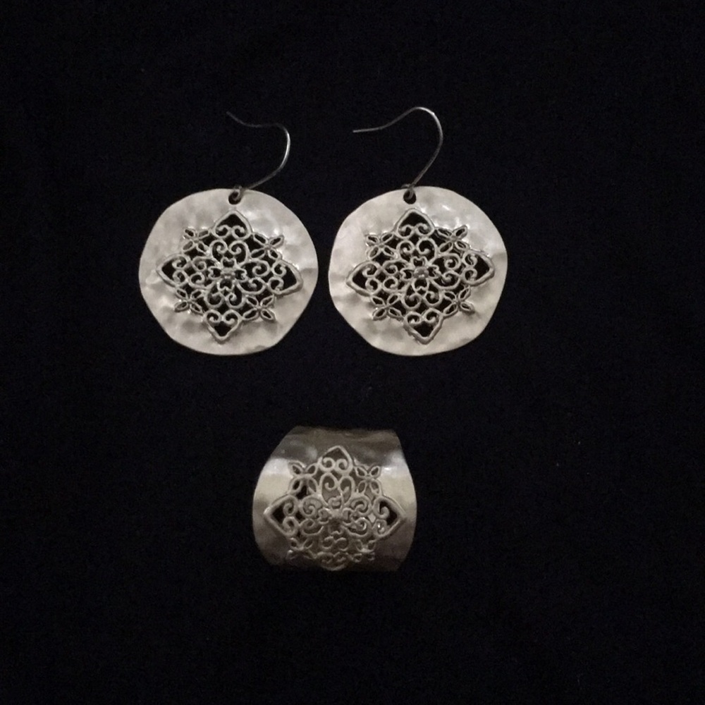 New! Never been worn earrings and ring set